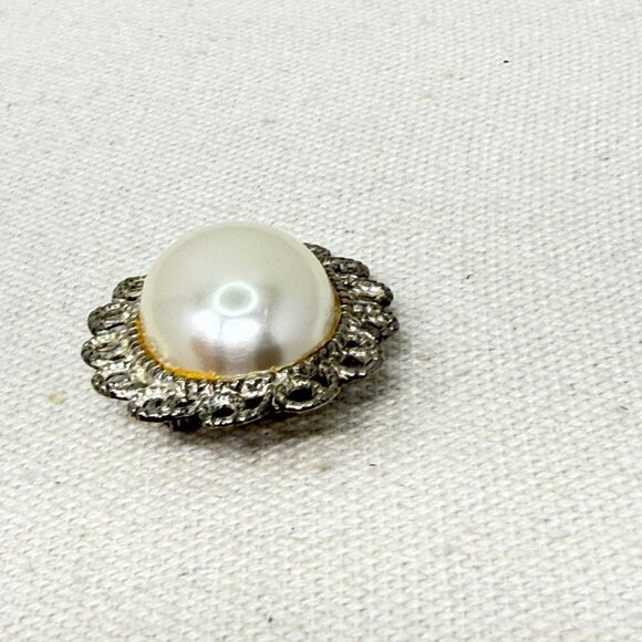 Vintage Filigree Brooch Classic Style‎ Imitation Pearl Gold Tone Retro - Picture 4 of 9